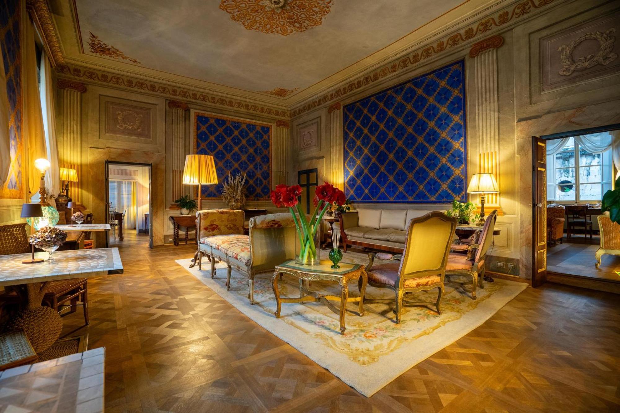 Palazzo Rocchi - Residenza D'Epoca Acomodação com café da manhã Lucca Exterior foto